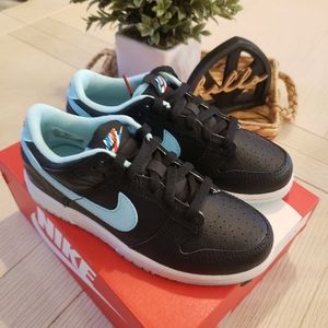 Nike Dunk Low Barbershop